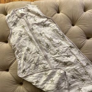 Aden by Aden+ Anais Wearable Blanket. Size 18-24 months.